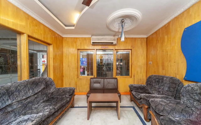 OYO 24040 SilverKey Marigold Krishna Nagar