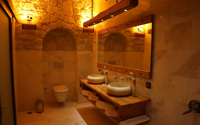 Safran Cave Hotel