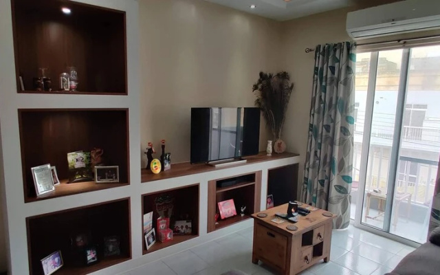 Room in Apartment - very bright well kept apartment