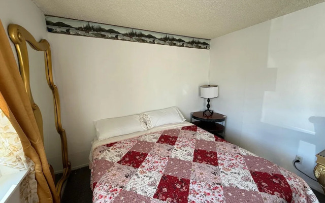 Columbia Inn Motel CA 49