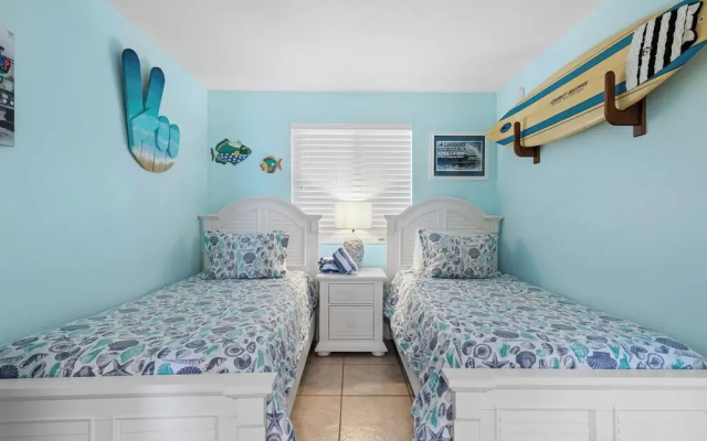 Oceania Beach Club 504