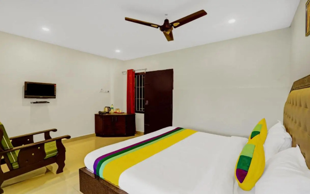 Itsy Hotels Regalia Grand, 500 Mtrs From Madikeri Fort