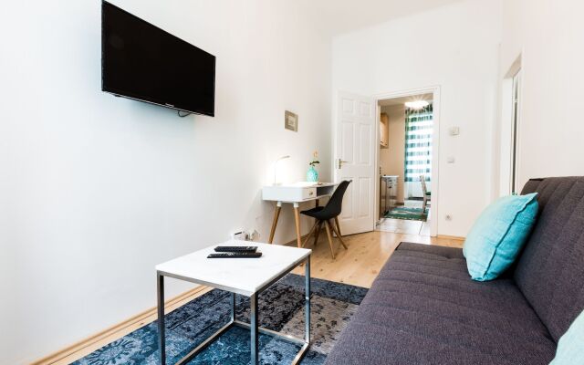 Отель Holiday & Business Apartments 1140 Австрия, Вена - отзывы, цены и фото номеров - забронировать отель Holiday & Business Apartments 1140 онлайн комната для гостей