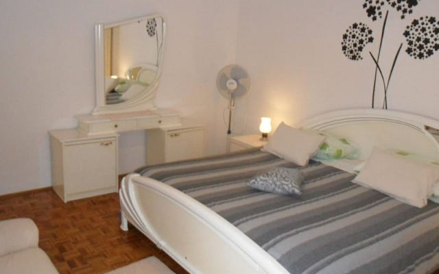 Apartment Ralje