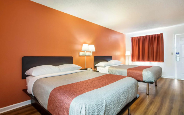Motel 6 Warner Robins, GA