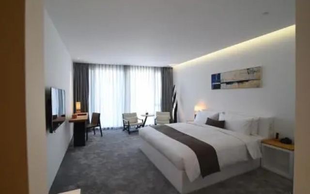 Jiaxing Goliah Hotel