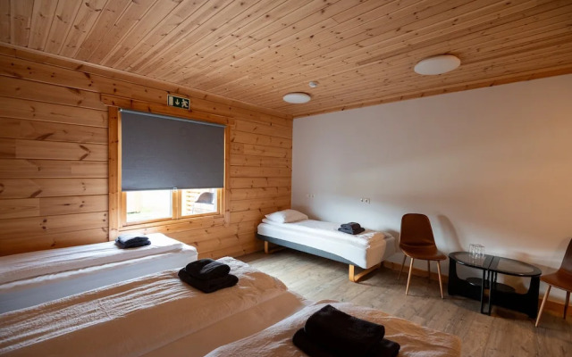 Glaðheimar Guesthouse