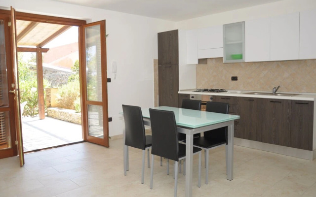 Apartment Sleeps 6 More 7 - Stintino