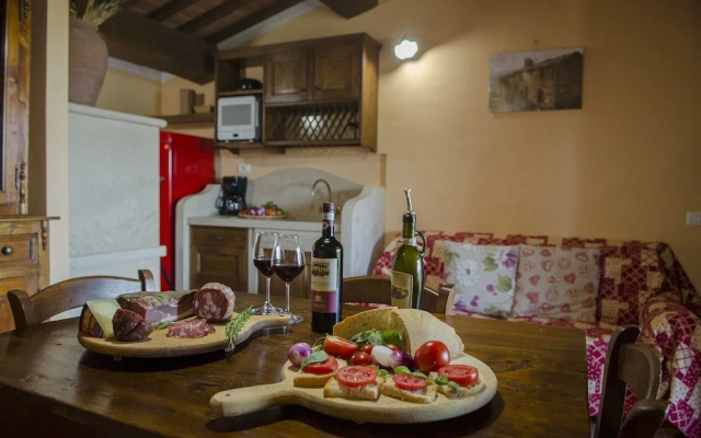 Typical, Charming With Chianti View