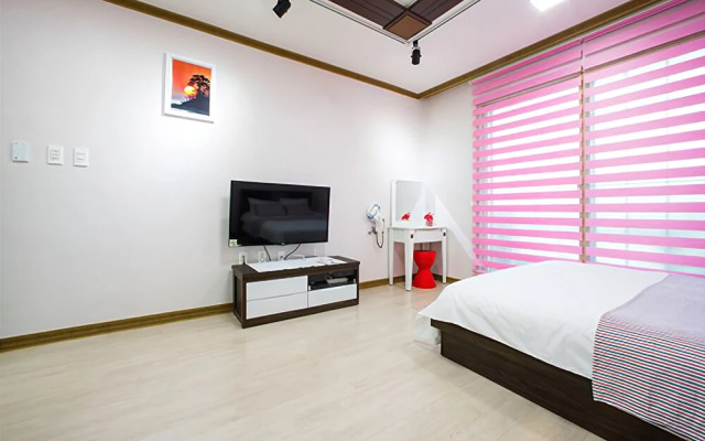 Suncheonman Baytravel Sketch Pension