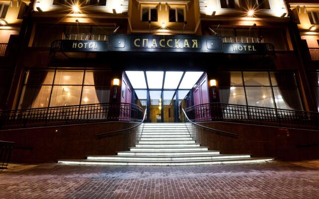 Гостиница Best Western Plus СПАССКАЯ в Тюмени 4 отзыва об отеле, цены и фото номеров - забронировать гостиницу Best Western Plus СПАССКАЯ онлайн Тюмень вид на фасад