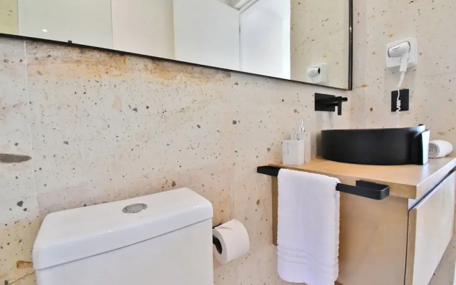 Kumaru Suites by The Spot Rentals