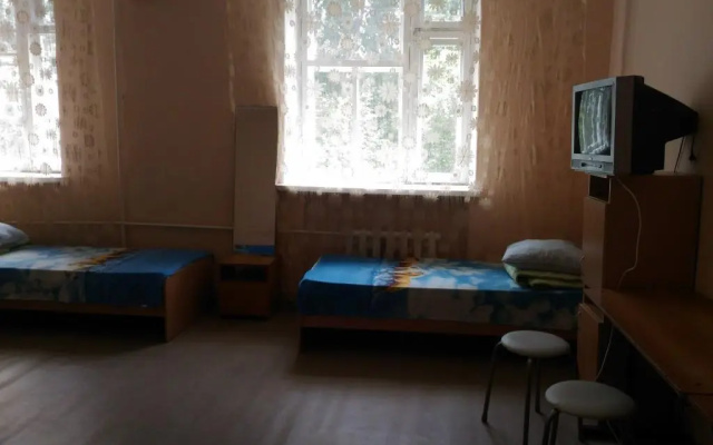 На Володарского