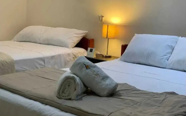 Hotel Golden Sky