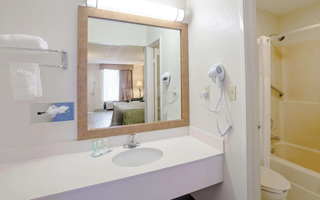 Quality Inn & Suites Live Oak I-10 Exit 283