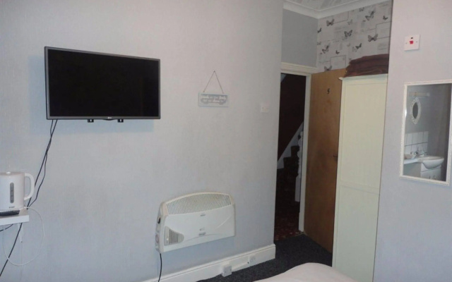 OYO Hotel 33
