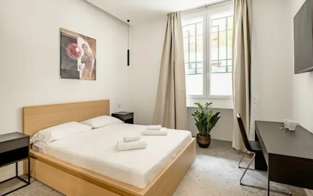Roma private rooms Vatican City