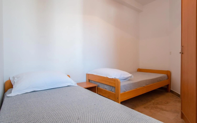 Apartment Lazić Pag
