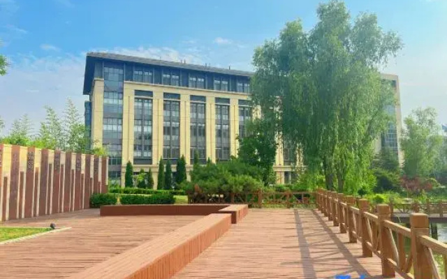Jinan Laiwu Dachuang Hotel (Shancai University Yanshan College)