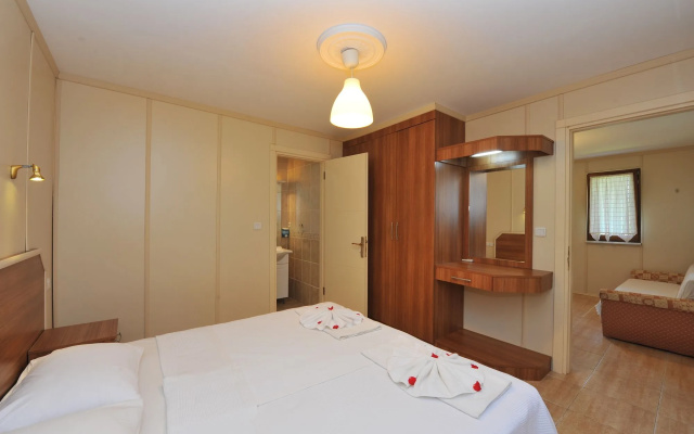 Grenadine Lodge