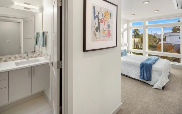 Lake View Townhouse