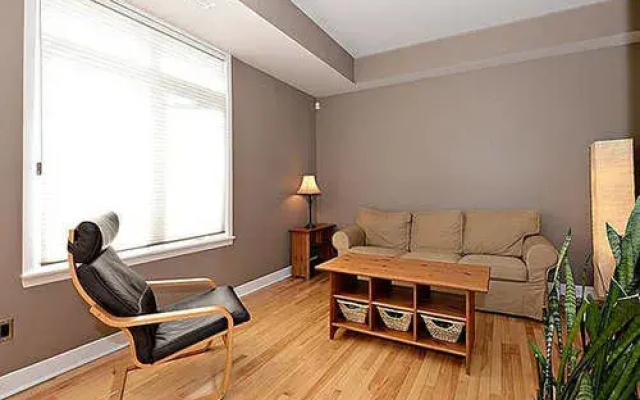 LM Stays - Nepean Street Townhouse