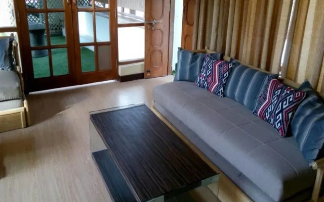 Himalayan Cottage