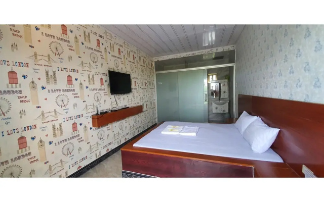 OYO 585 Dragon Pod Hotel And Resort