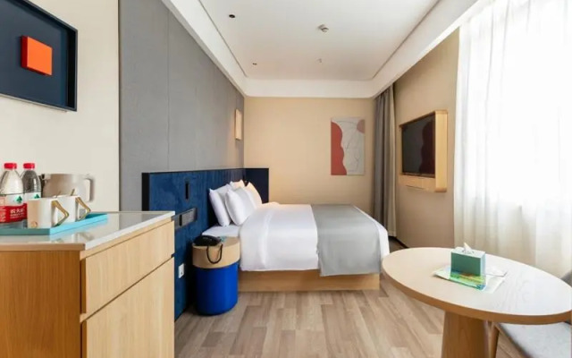 Shanghai Songjiang Sheshan LanOuShangPin Hotel