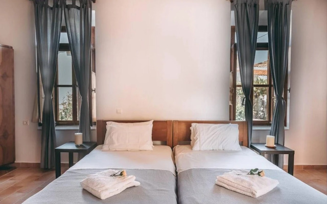Melody House in Roustika