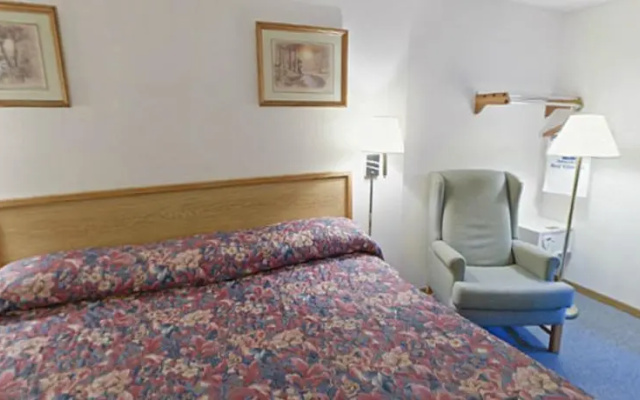 Americas Best Value Inn-McPherson