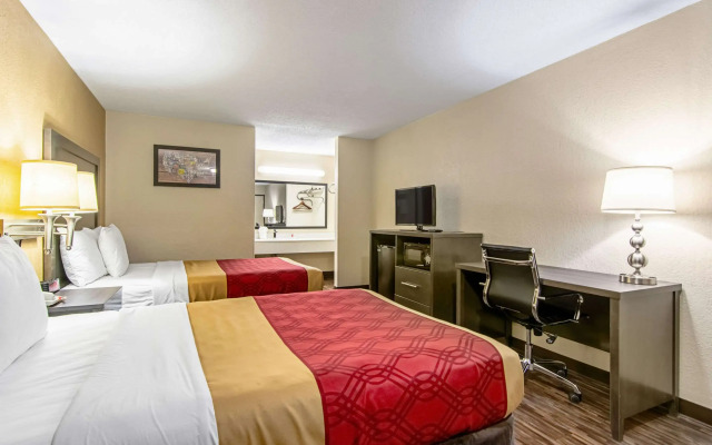 Econo Lodge Inn & Suites Matthews - Charlotte