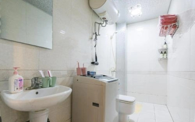Xi'an Lianhu·Longshou Business Circle· Locals Apartment 00154940