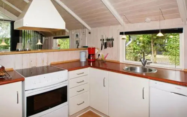 Three-Bedroom Holiday home in Tarm 5