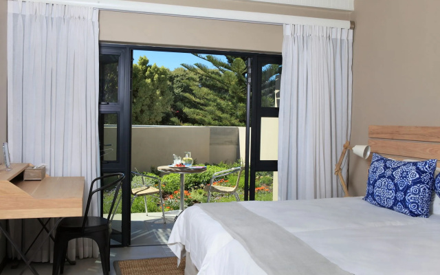 Scallop Guest Lodge