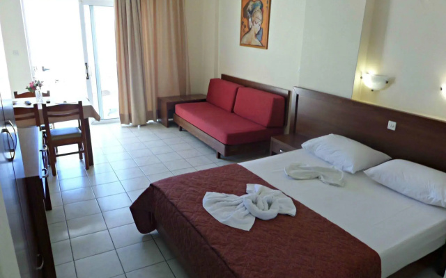 Отель Menia Beach