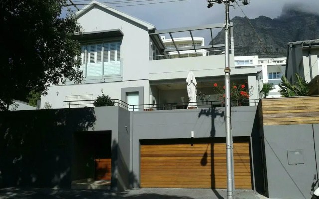 Camps Bay Holiday Apartment