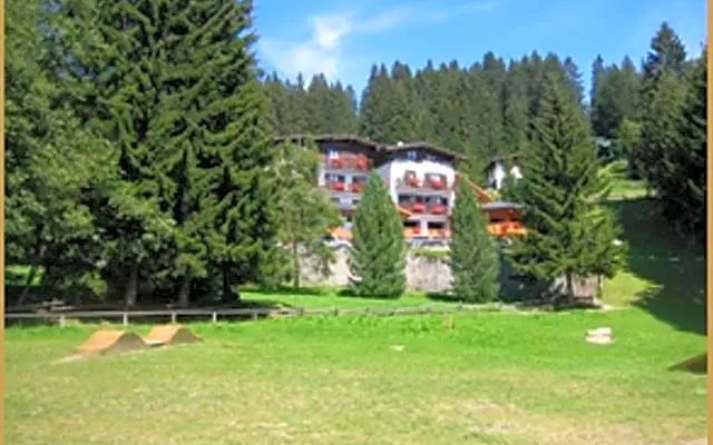Hotel Touring
