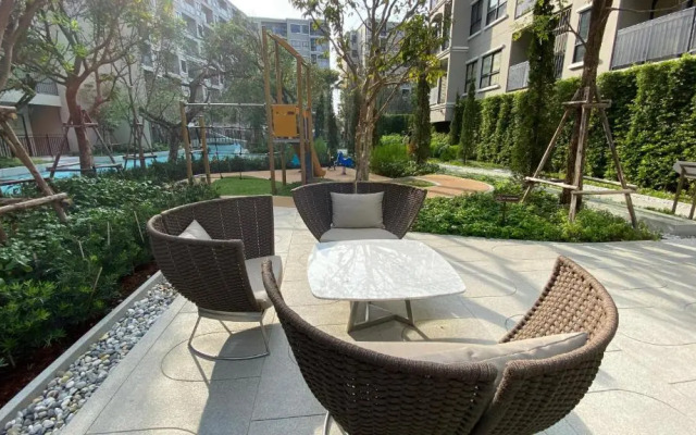 La Casita pool access condo HuaHin