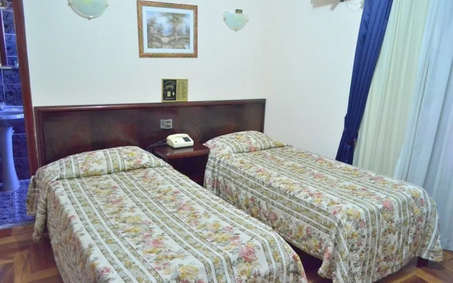 Castelar Novo Hotel