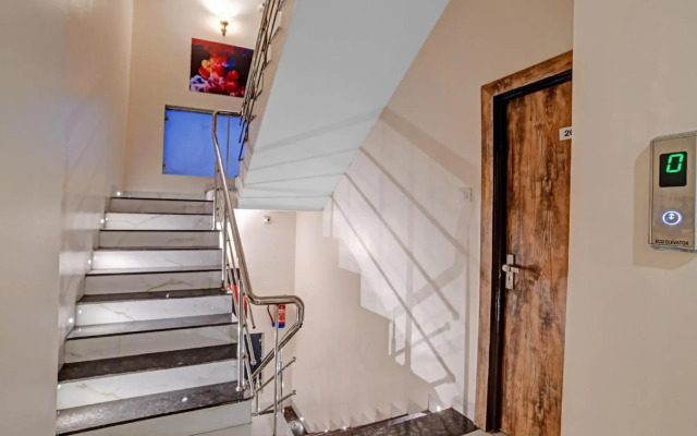 Collection O 45876 Hotel Benchmark Vijay Nagar