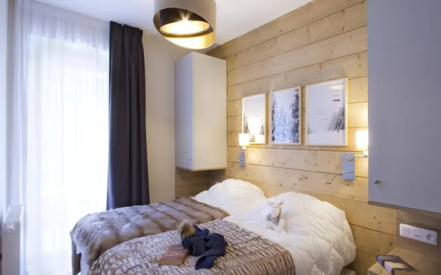 Apartment in L'eclose With Mountain Views