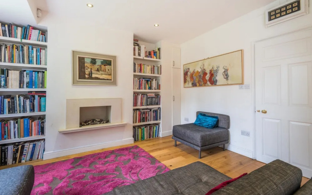 Charming Golders Green Home by Hampstead Heath