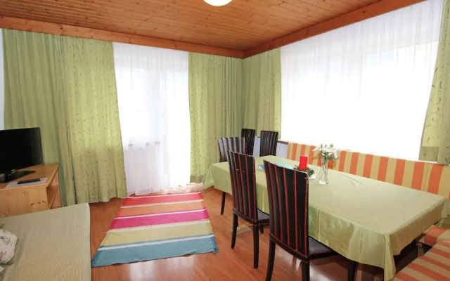 Cozy Apartment in Mayrhofen With Balcony