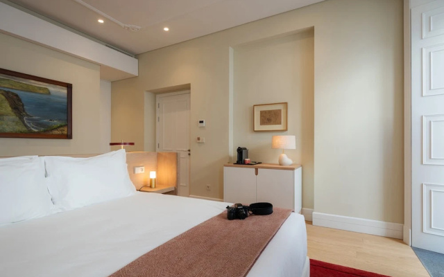 NINE DOTS Azorean Art Boutique Hotel
