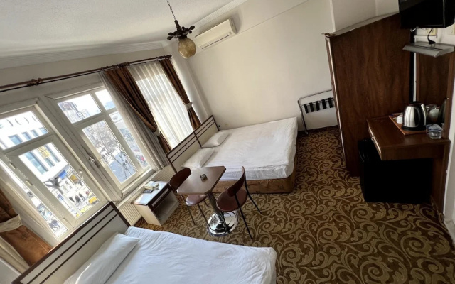 Headman Hotel