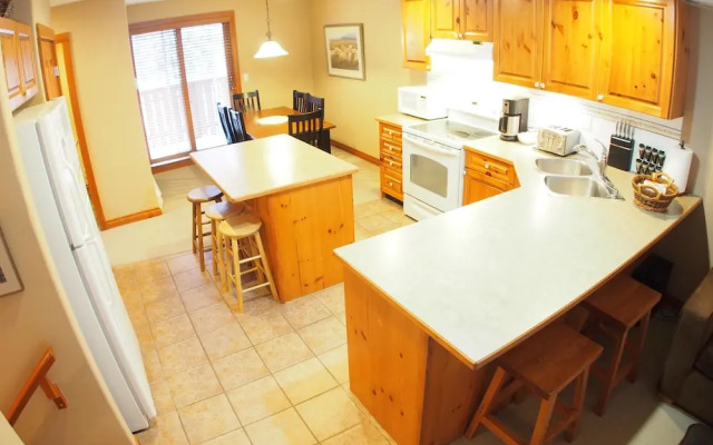 Timberline Village #40 By Bear Country