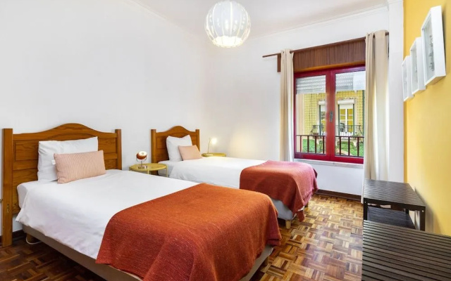 Damasceno Large Apartment