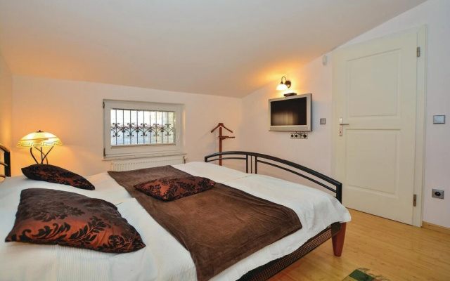 Awesome Home in Izola With Wifi and 3 Bedrooms