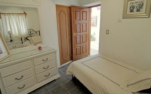 Ahuehuete Hostal Galeria